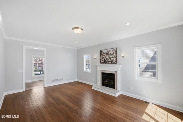 7135 Elli Harbour Lane, Maumee, OH 43537