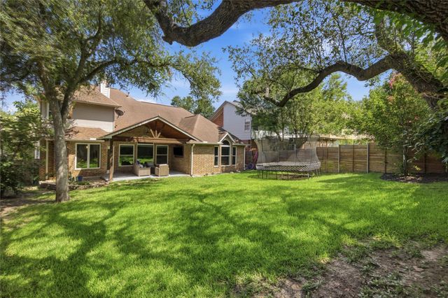 10502 WALPOLE LN, Austin, TX 78739