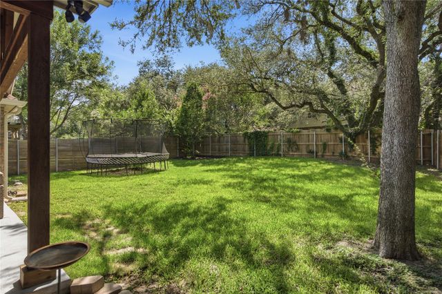 10502 WALPOLE LN, Austin, TX 78739