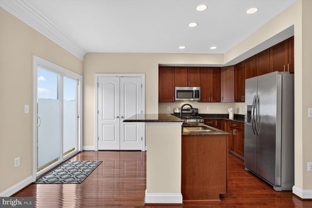 3711 CHIPPENDALE CIR, Woodbridge, VA 22193