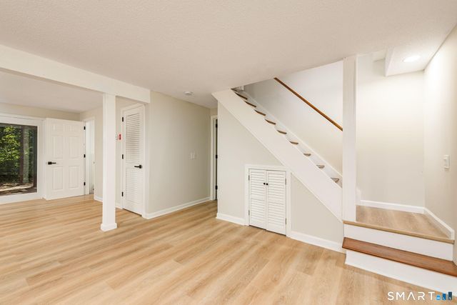 77 Evergreen Avenue, Hamden, CT 06518