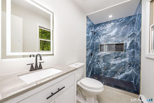 77 Evergreen Avenue, Hamden, CT 06518