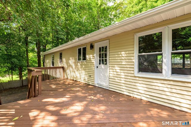 77 Evergreen Avenue, Hamden, CT 06518