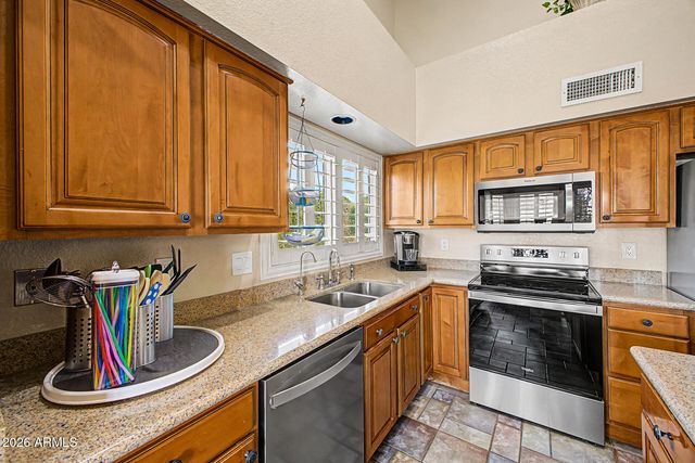 4050 W CHARLOTTE Drive, Glendale, AZ 85310
