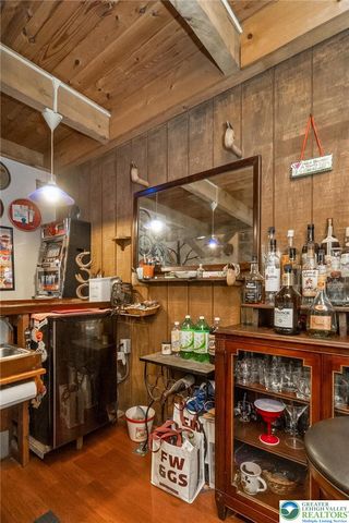 9223 North Loop Road, Washington Twp, PA 18080