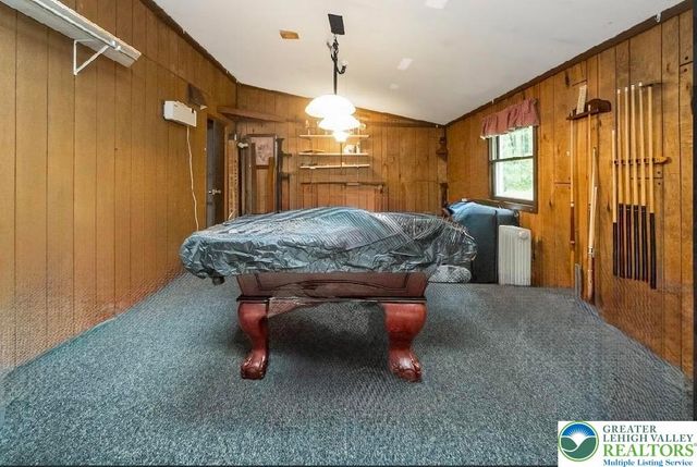 9223 North Loop Road, Washington Twp, PA 18080
