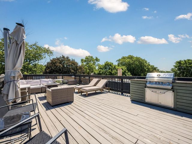 5746 N Washtenaw Avenue 2, Chicago, IL 60659