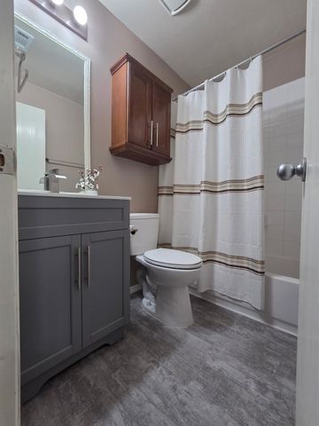 21214 Wortham Oaks Drive, Humble, TX 77338