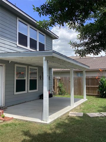21214 Wortham Oaks Drive, Humble, TX 77338