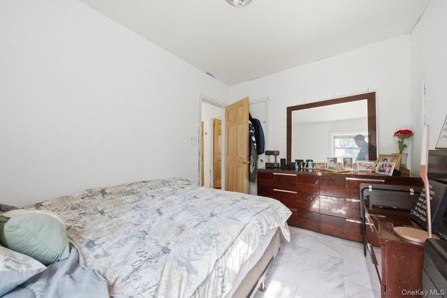 290 First Street, Yonkers, NY 10704