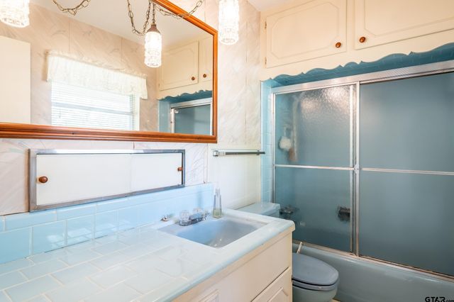 7434 Brookhollow Drive, Tyler, TX 75707