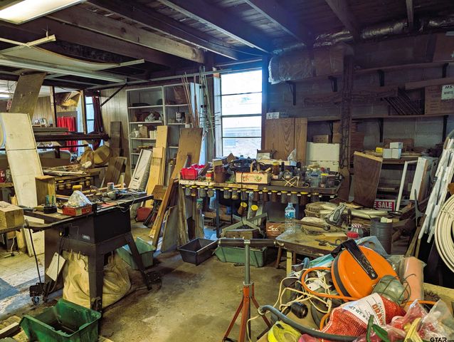 7434 Brookhollow Drive, Tyler, TX 75707