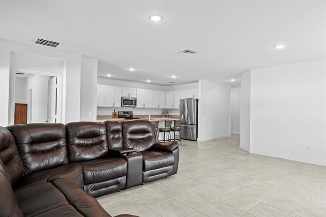 4636 SW Lassiter Terrace, Port St. Lucie, FL 34953