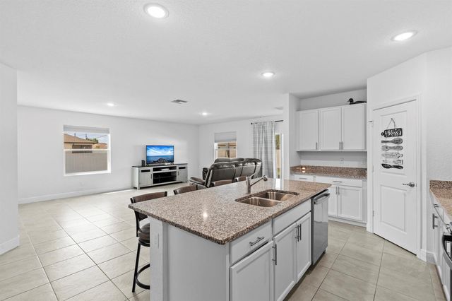 4636 SW Lassiter Terrace, Port St. Lucie, FL 34953
