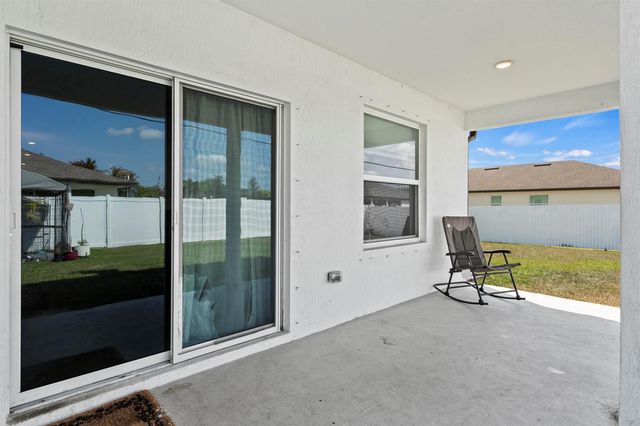 4636 SW Lassiter Terrace, Port St. Lucie, FL 34953
