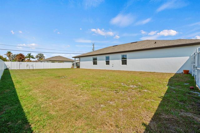 4636 SW Lassiter Terrace, Port St. Lucie, FL 34953