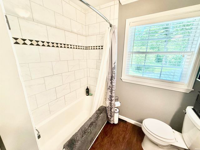 1900 Schlensker Road, Evansville, IN 47725