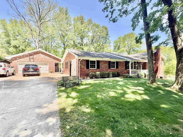 1900 Schlensker Road, Evansville, IN 47725