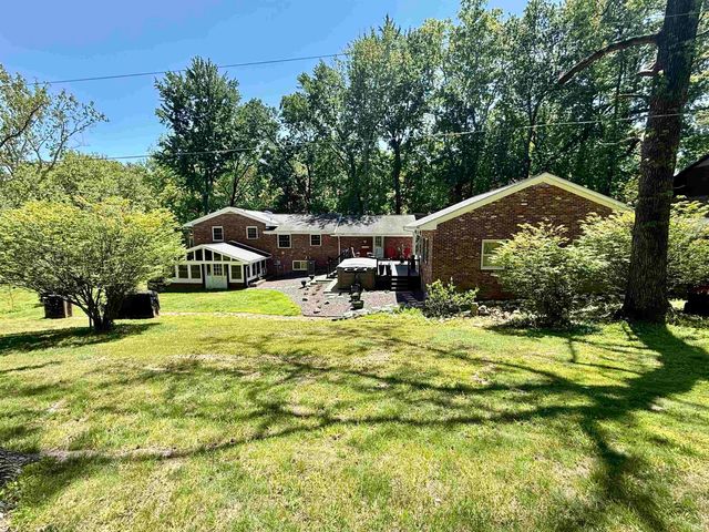 1900 Schlensker Road, Evansville, IN 47725