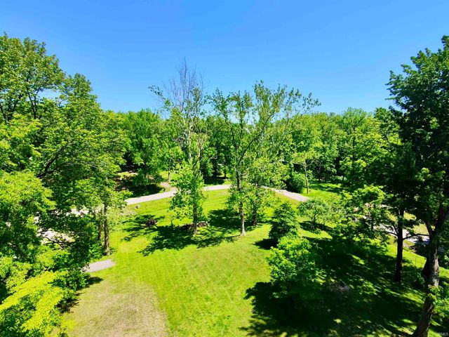 1900 Schlensker Road, Evansville, IN 47725