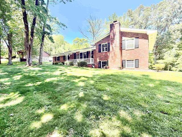 1900 Schlensker Road, Evansville, IN 47725