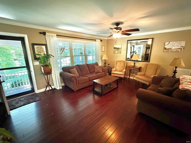 1900 Schlensker Road, Evansville, IN 47725