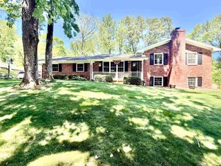 1900 Schlensker Road, Evansville, IN 47725