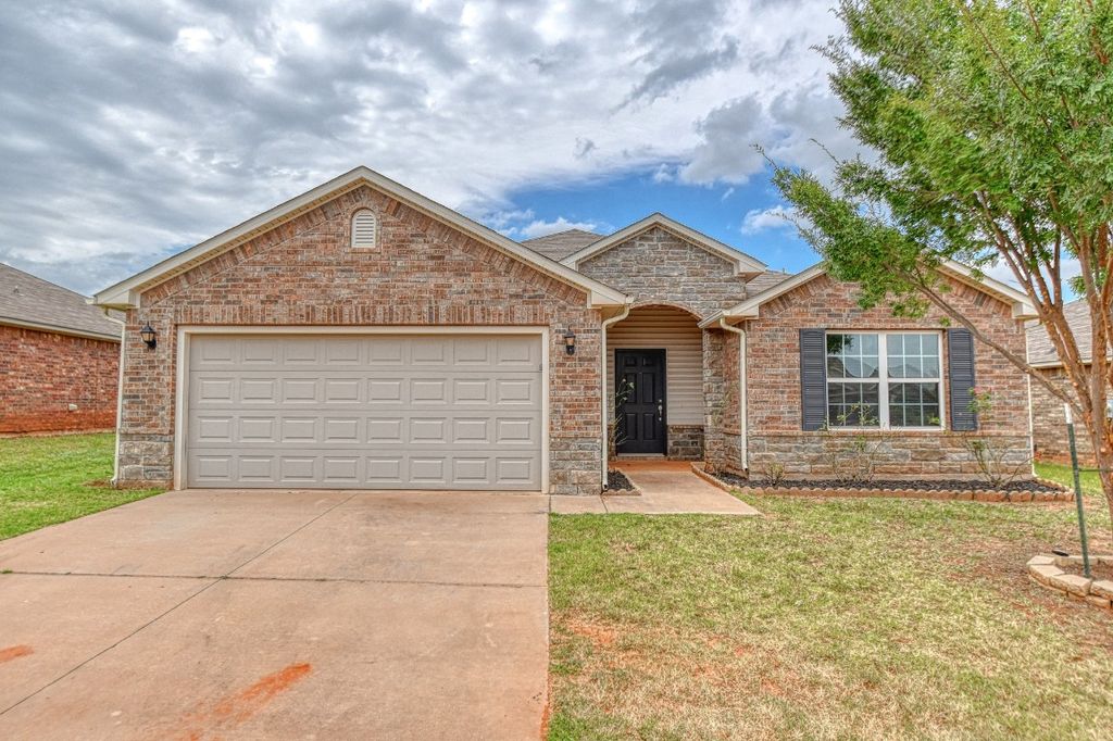 2705 Crystal Pine Drive, Yukon, OK 73099