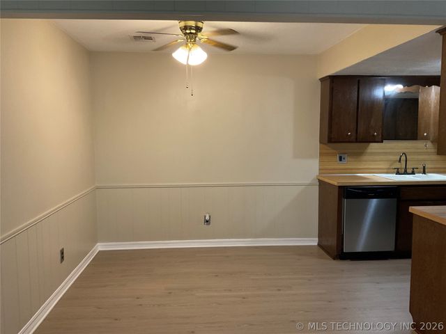 6920 E 46th Place, Tulsa, OK 74145