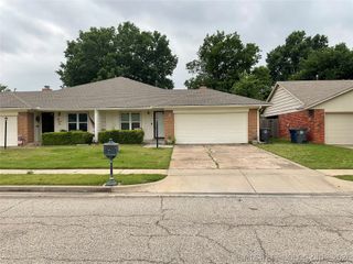6920 E 46th Place, Tulsa, OK 74145