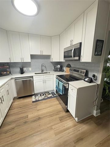 5975 69TH AVENUE N, Pinellas Park, FL 33781