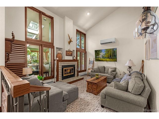 117 Mayhurst Ave, Colorado Springs, CO 80906