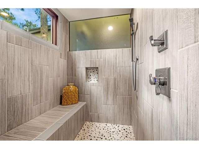 117 Mayhurst Ave, Colorado Springs, CO 80906
