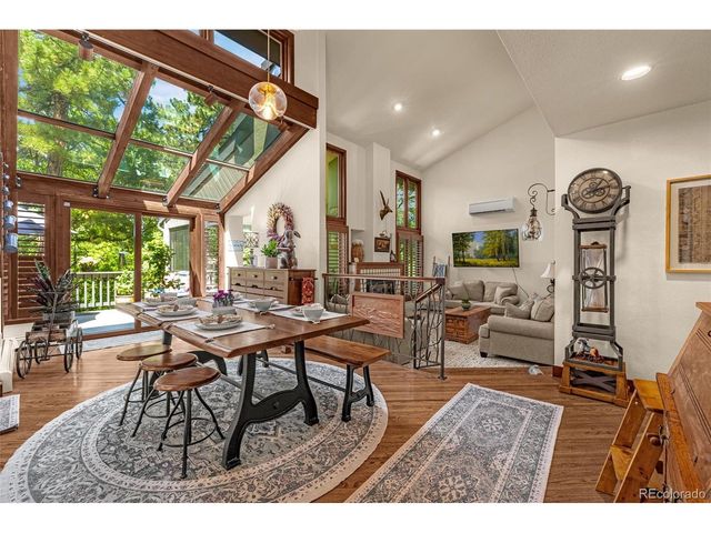 117 Mayhurst Ave, Colorado Springs, CO 80906