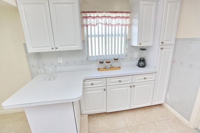 1015 SW 16th Street, Boynton Beach, FL 33426