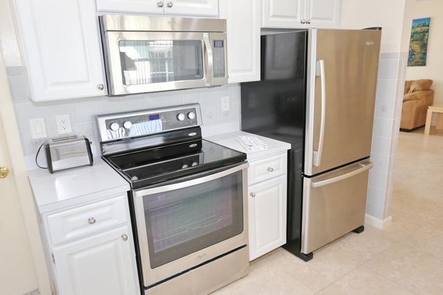1015 SW 16th Street, Boynton Beach, FL 33426