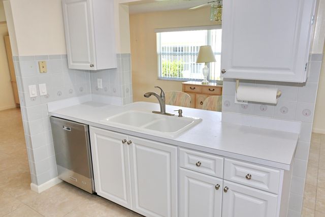 1015 SW 16th Street, Boynton Beach, FL 33426