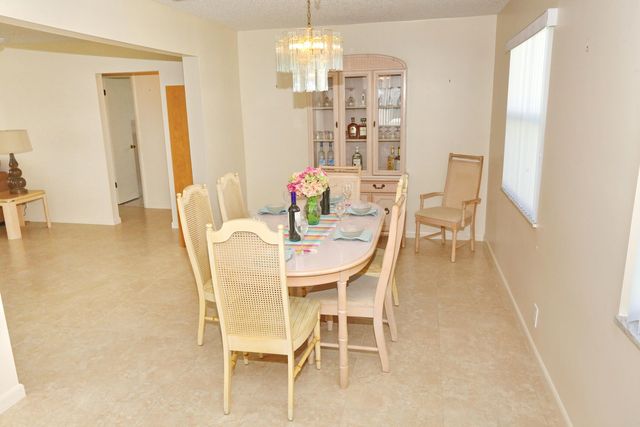 1015 SW 16th Street, Boynton Beach, FL 33426