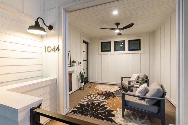 1044 Palmaria Court, Encinitas, CA 92024