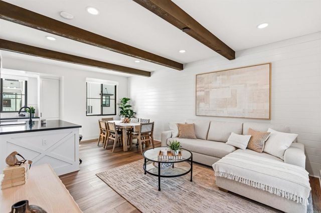 1044 Palmaria Court, Encinitas, CA 92024