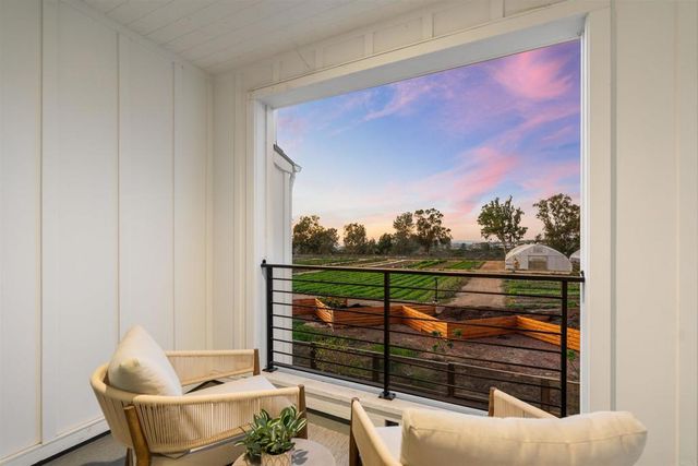 1044 Palmaria Court, Encinitas, CA 92024