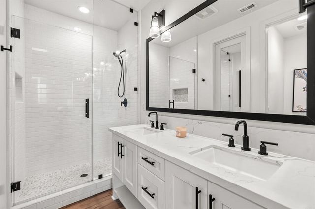 1044 Palmaria Court, Encinitas, CA 92024