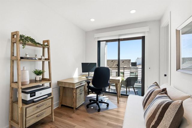 1044 Palmaria Court, Encinitas, CA 92024