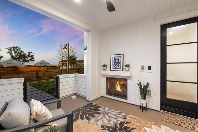 1044 Palmaria Court, Encinitas, CA 92024