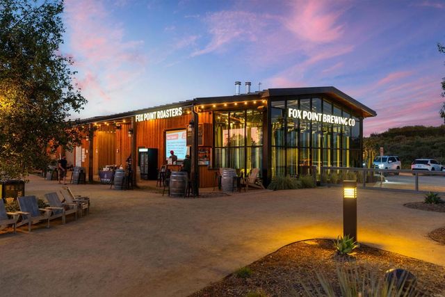 1044 Palmaria Court, Encinitas, CA 92024