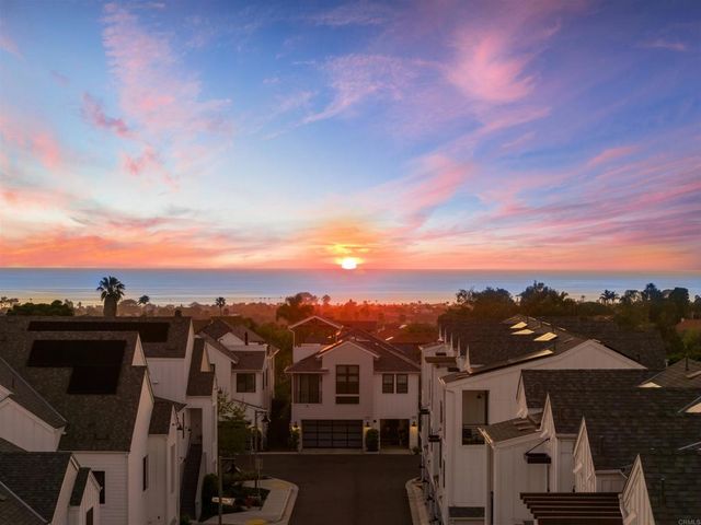 1044 Palmaria Court, Encinitas, CA 92024