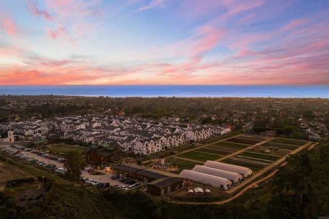 1044 Palmaria Court, Encinitas, CA 92024