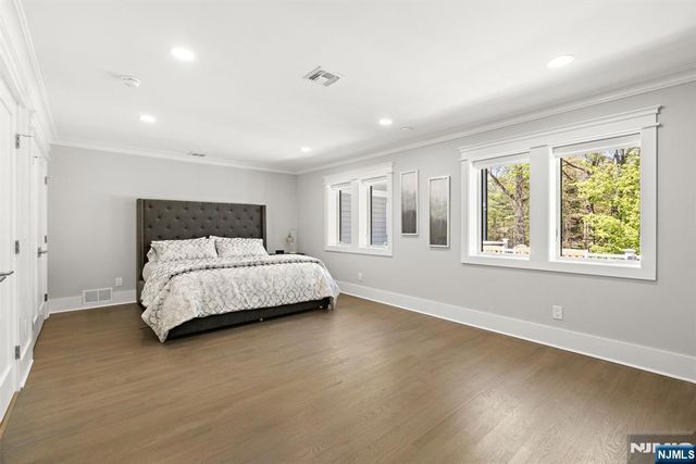 315 Freemans Lane, Franklin Lakes, NJ 07417