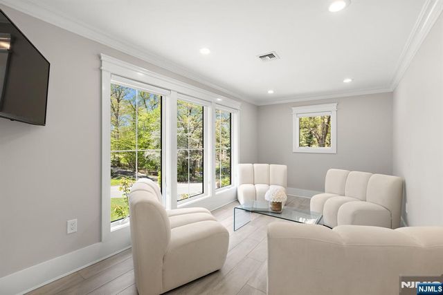 315 Freemans Lane, Franklin Lakes, NJ 07417