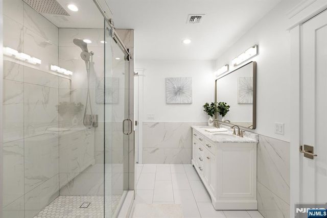 315 Freemans Lane, Franklin Lakes, NJ 07417